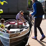 Hoteldebootel 's-hertogenbosch Met Prive Sauna Holiday home 's-Hertogenbosch (Den Bosch)