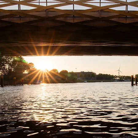Semesterbostad Hoteldebootel 's-hertogenbosch Met Prive Sauna